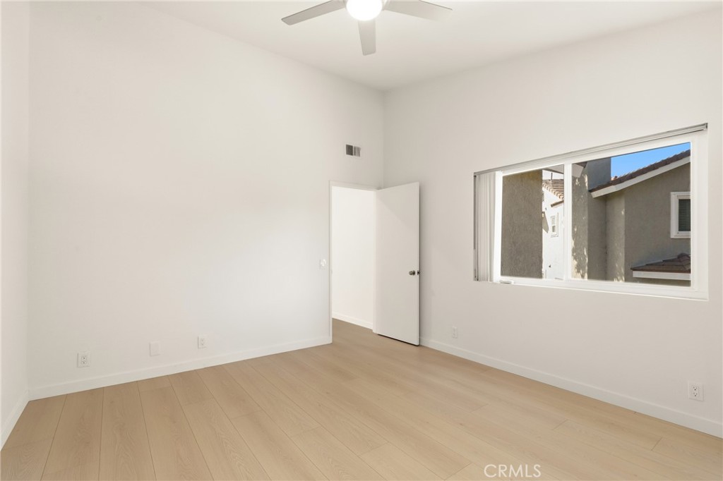 549 Springbrook North Irvine, CA 92614 - Photo 13 of 35 Gallery Image 13