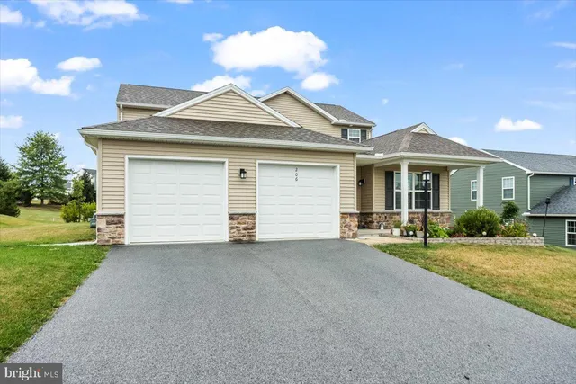 $484,900 | 206 Eagle Road, Dillsburg, PA 17019