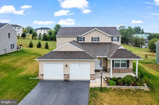 $484,900 | 206 Eagle Road, Dillsburg, PA 17019