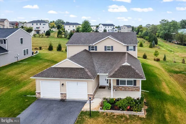 $484,900 | 206 Eagle Road, Dillsburg, PA 17019