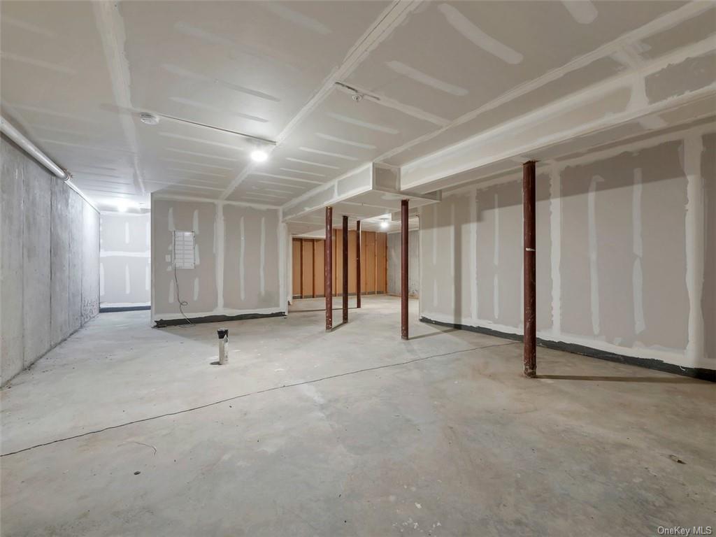 480 West Central Avenue Spring Valley, NY 10977 - Photo 30 of 35 a view of an empty room