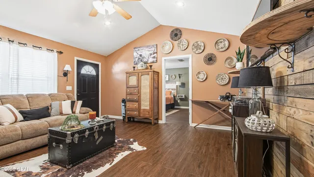 $269,999 | 11086 Faircloth Road, Bristol, FL 32321