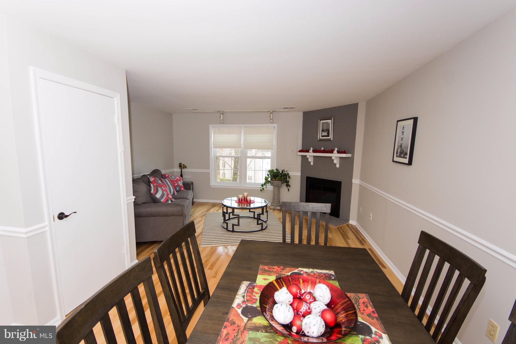 4929 7th Road South, Unit 4929 Arlington, VA 22204 - Photo 5 of 30 Dining Room