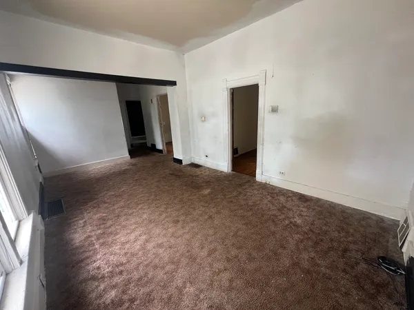 $64,900 | 429 East Locust Street, Kankakee, IL 60901