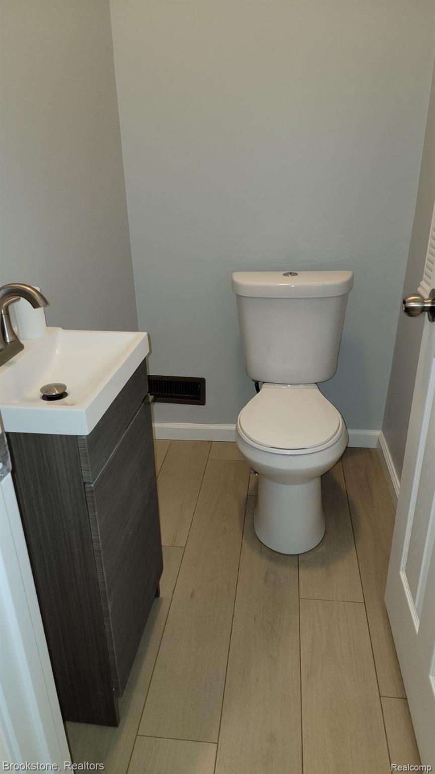 131 Batavia Street River Rouge, MI 48218 - Photo 11 of 18 Gallery Image 11