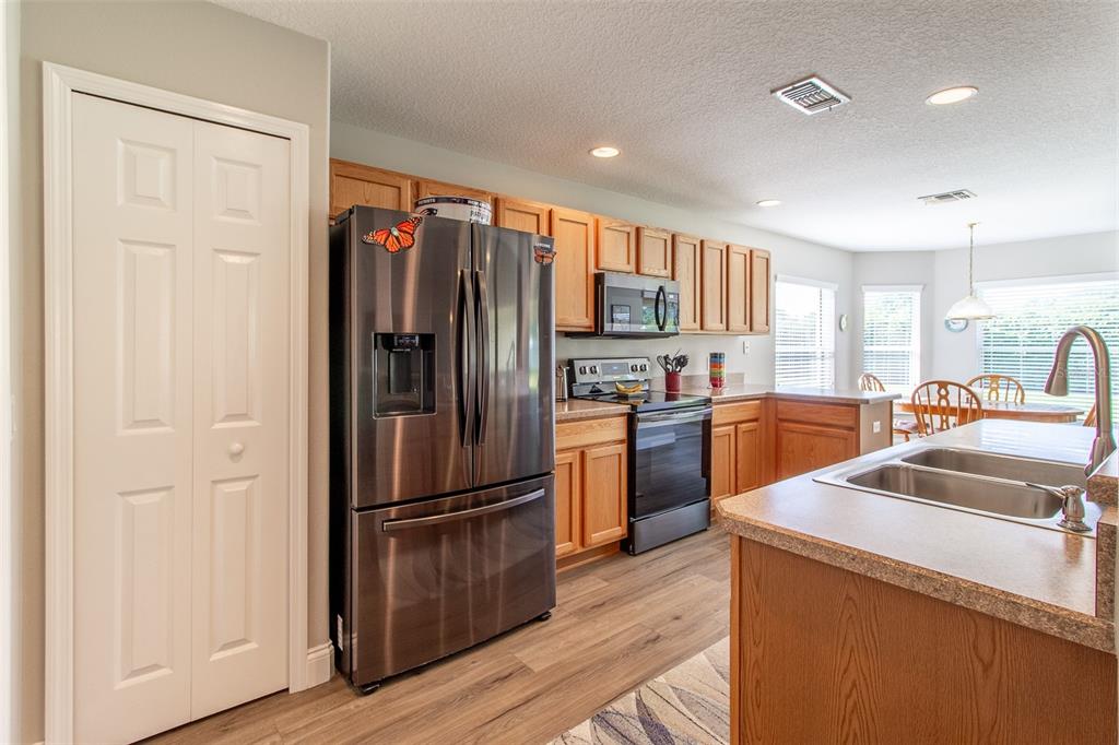 1690 Southwest 158th Lane Ocala, FL 34473 - Photo 8 of 37