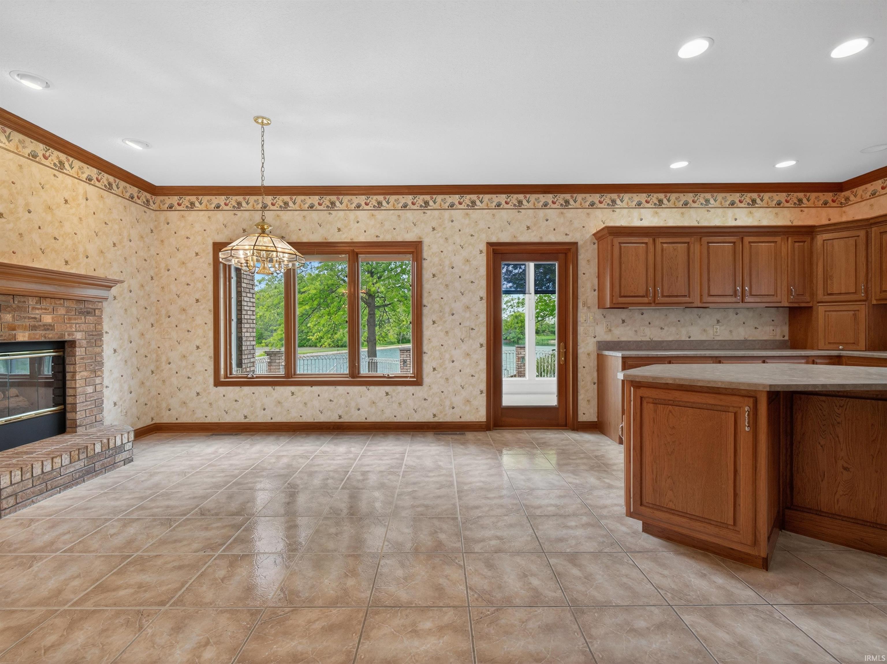 11319 Johnson Road Fort Wayne, IN 46818 - Photo 17 of 26