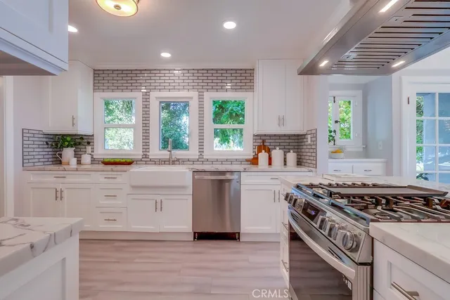 $1,699,900 | 690 West Paseo Del Mar, San Pedro, CA 90731