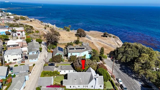 $1,699,900 | 690 West Paseo Del Mar, San Pedro, CA 90731