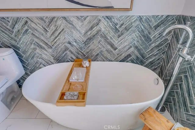 $1,699,900 | 690 West Paseo Del Mar, San Pedro, CA 90731