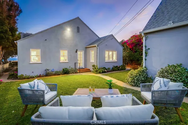 $1,699,900 | 690 West Paseo Del Mar, San Pedro, CA 90731