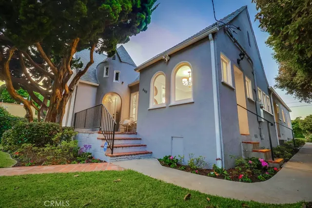 $1,699,900 | 690 West Paseo Del Mar, San Pedro, CA 90731