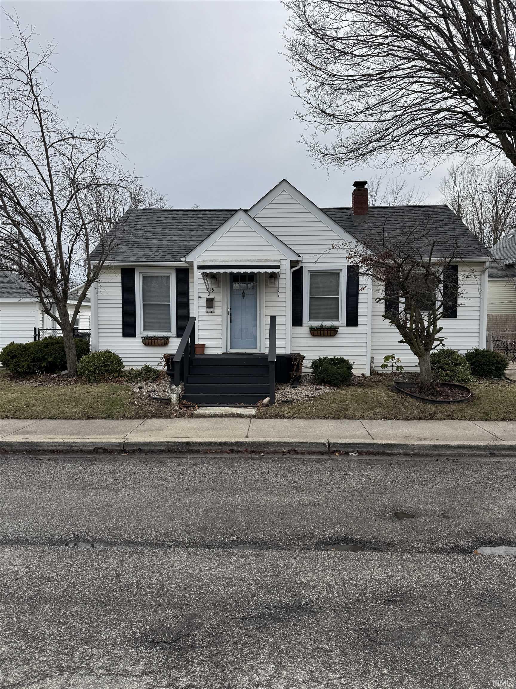 419 West Defenbaugh Street Kokomo, IN 46902 - Photo 1 of 17