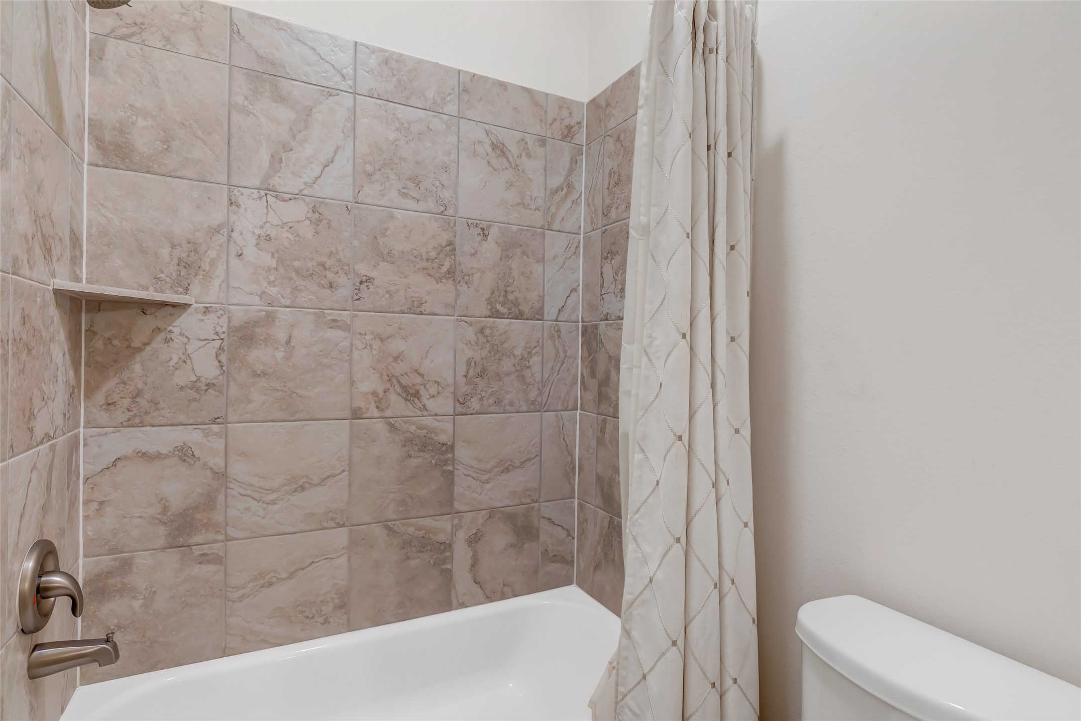 229 Sundog Road Huntsville, TX 77340 - Photo 33 of 50 And a shower tub combo.