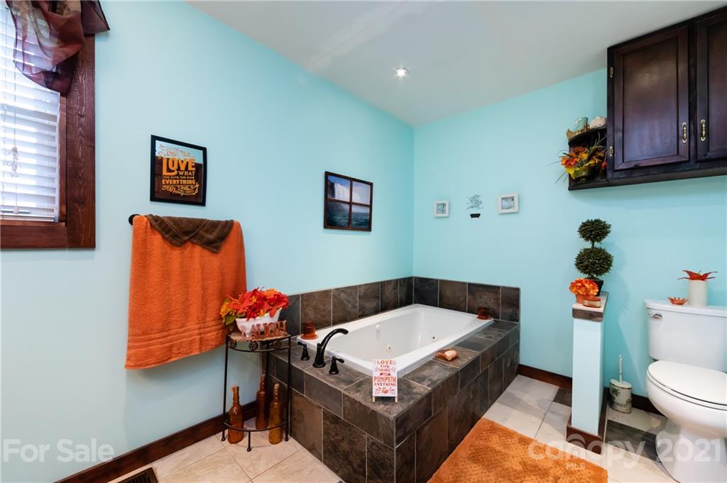 2051 Jim McCarter Road Clover, SC 29710 - Photo 20 of 31 Gallery Image 20