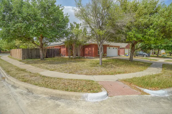 $305,000 | 11608 Prince Phillip Way, Manor, TX 78653