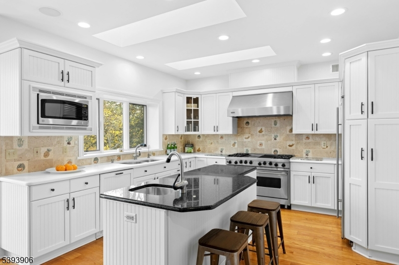 1241 Rahway Road Scotch Plains, NJ 07076 - Photo 12 of 50