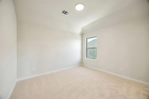 $364,990 | 1535 Oakdale Drive, Kaufman, TX 75142