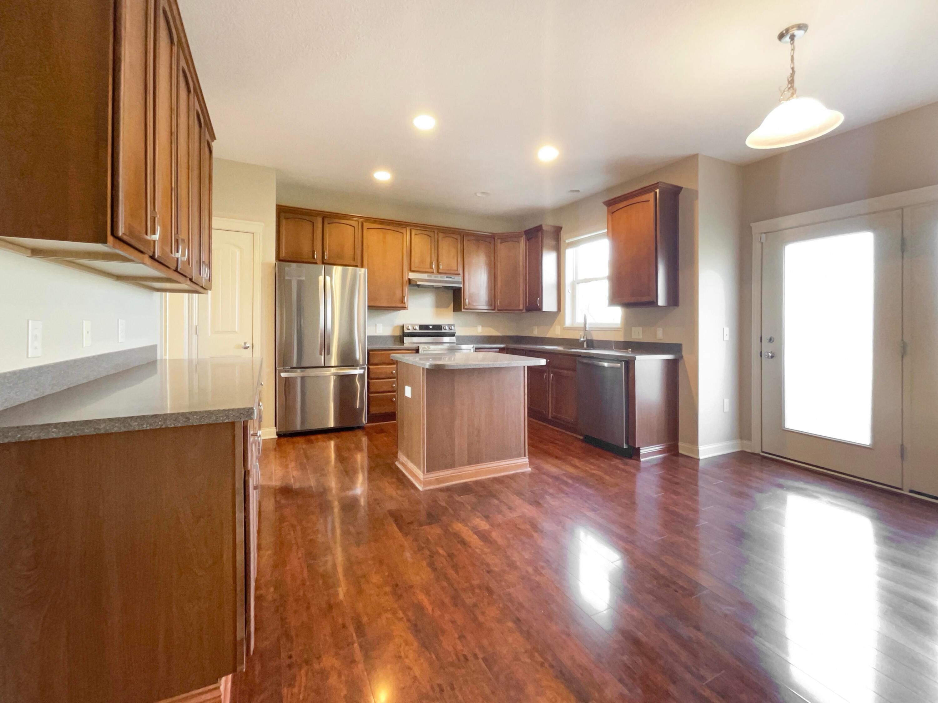 1412 Fergus Road Grove City, OH 43123 - Photo 13 of 32 listing_9