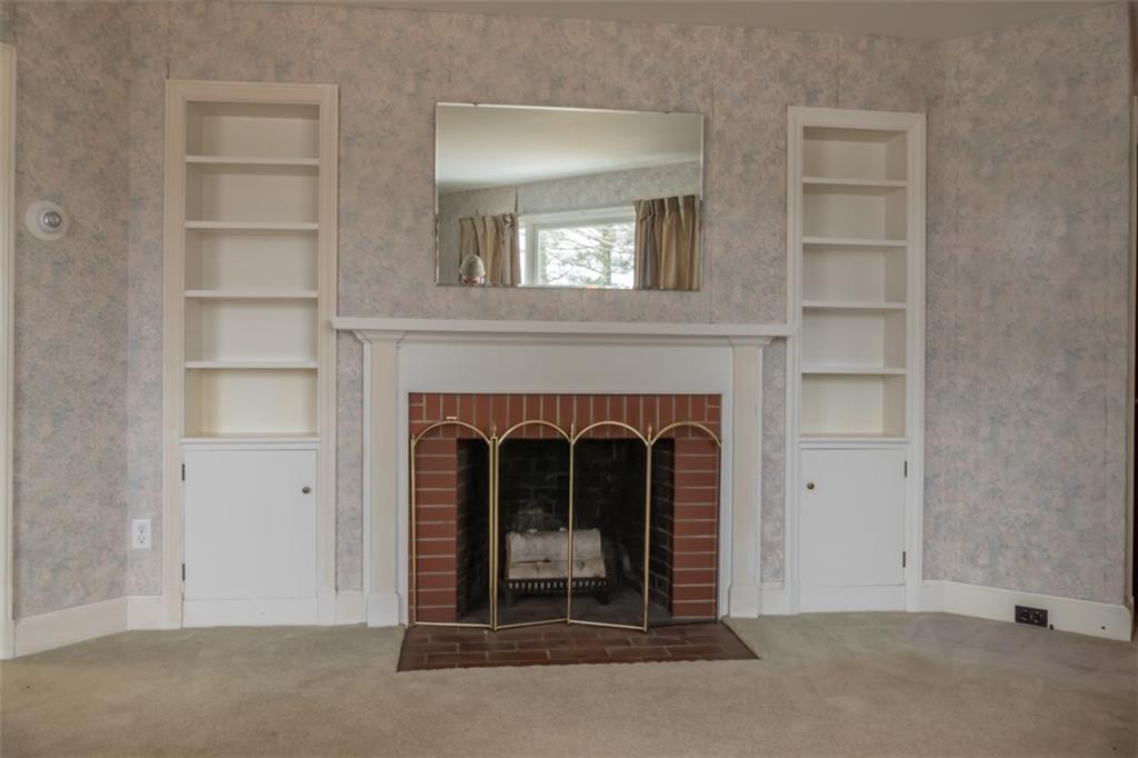 26 Collinsbrook Road Brunswick, ME 04011 - Photo 11 of 35 Cozy!