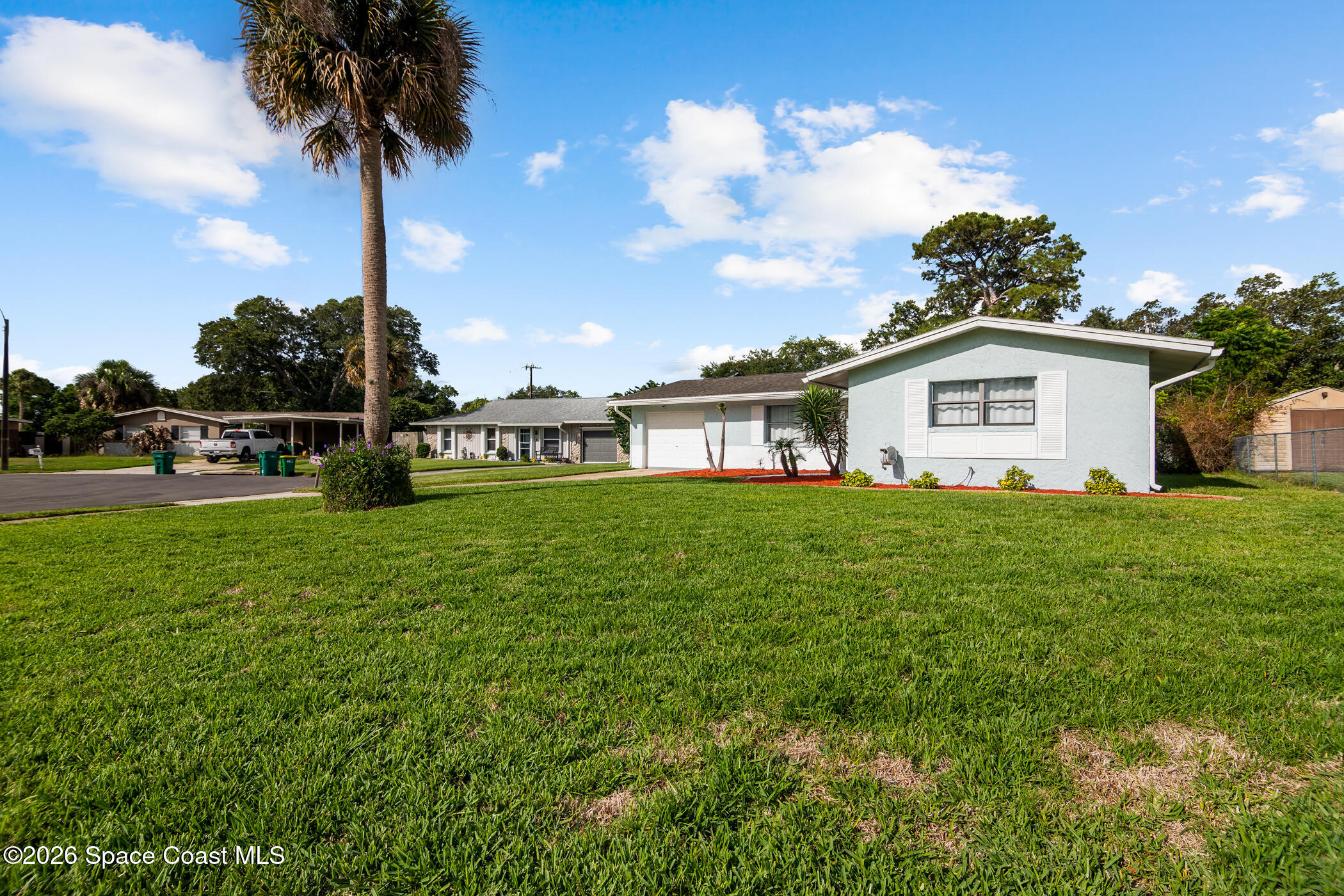 2919 Colchester Road Cocoa, FL 32926 - Photo 2 of 27 Front Yarda