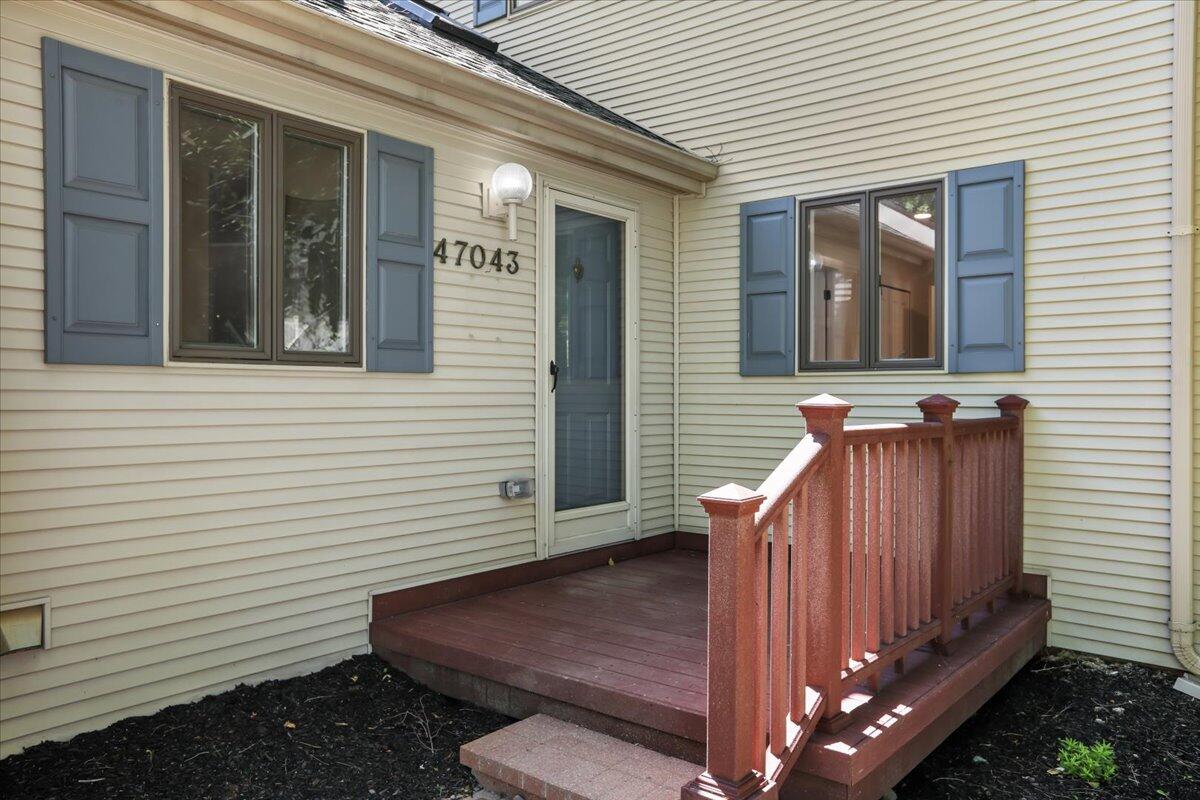 47043 Curtis Road Northville, MI 48168 - Photo 4 of 38 04-47043 Curtis Rd