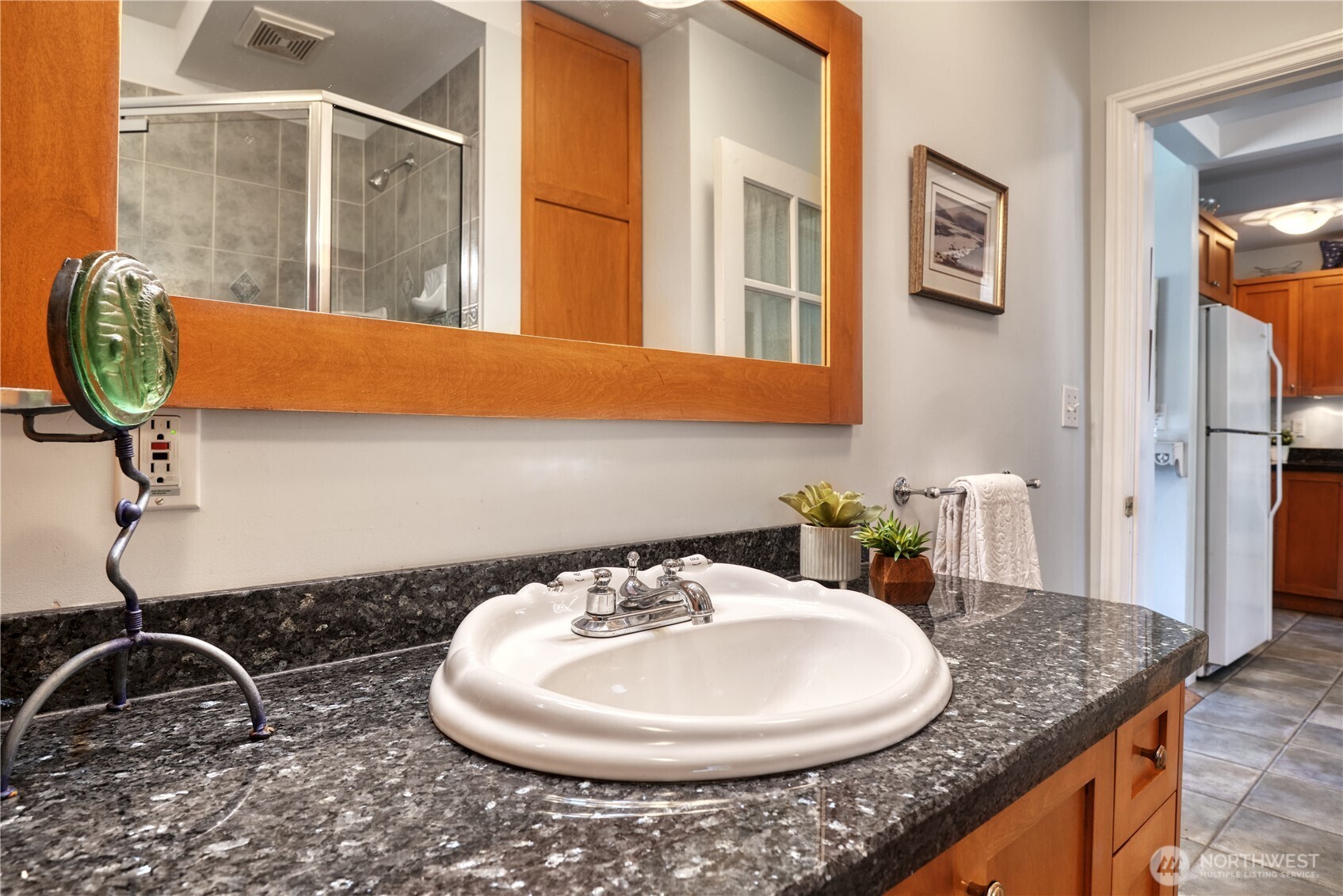 2111 Maple Street Point Roberts, WA 98281 - Photo 13 of 28 Gallery Image 13