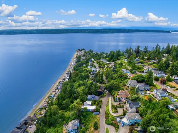 $2,050,000 | 2832 Southwest 171st Street, Burien, WA 98166