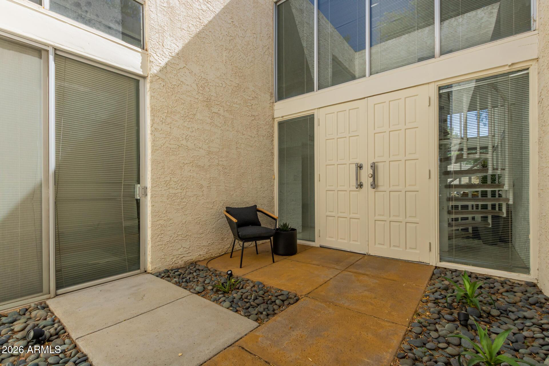 4656 North 40th Street Phoenix, AZ 85018 - Photo 5 of 28