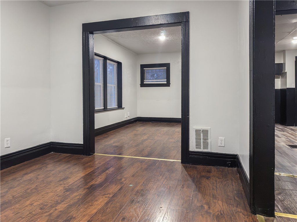 52 Frances Street Rochester, NY 14609 - Photo 9 of 17