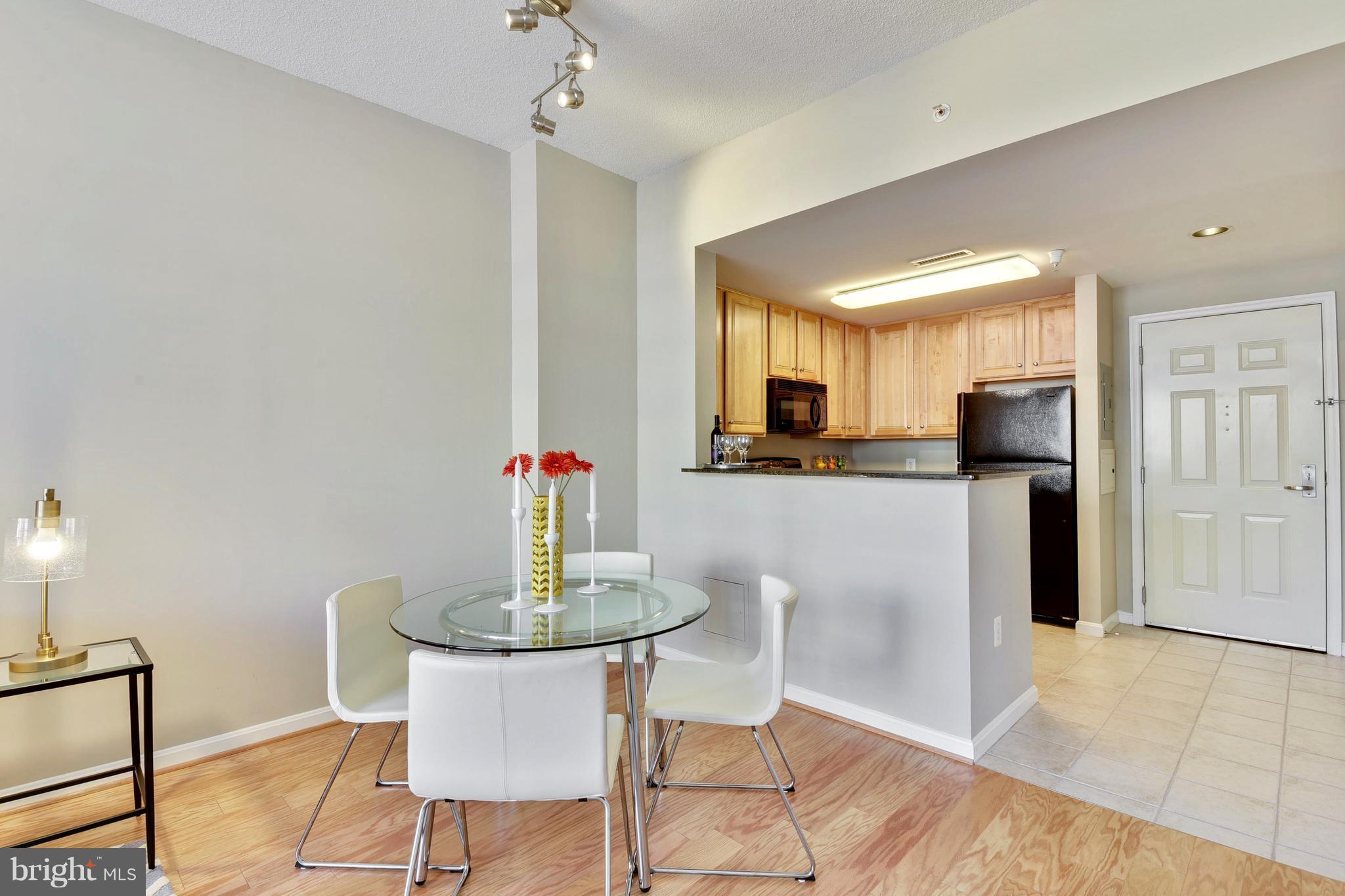 11710 Old Georgetown Road, Unit 1425 North Bethesda, MD 20852 - Photo 6 of 23 Dining Room
