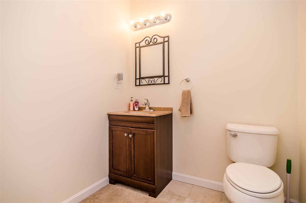 788 Mammoth Road Manchester, NH 03104 - Photo 18 of 34 Gallery Image 18