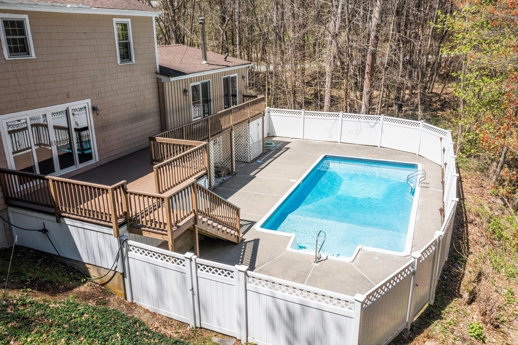 52 Bulkeley Road Littleton, MA 01460 - Photo 29 of 36 Gallery Image 29