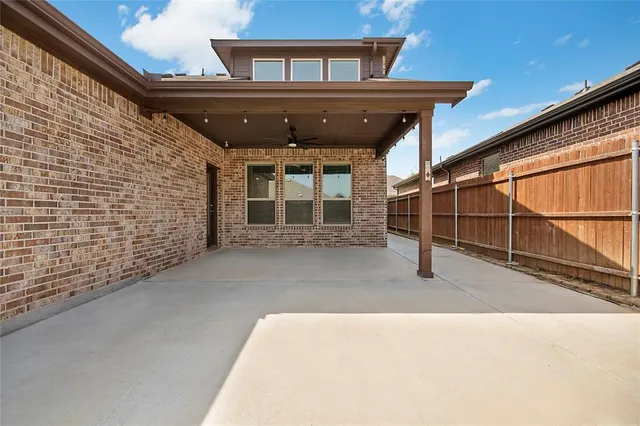 $375,000 | 11609 Alpine Springs Drive, Aubrey, TX 76227