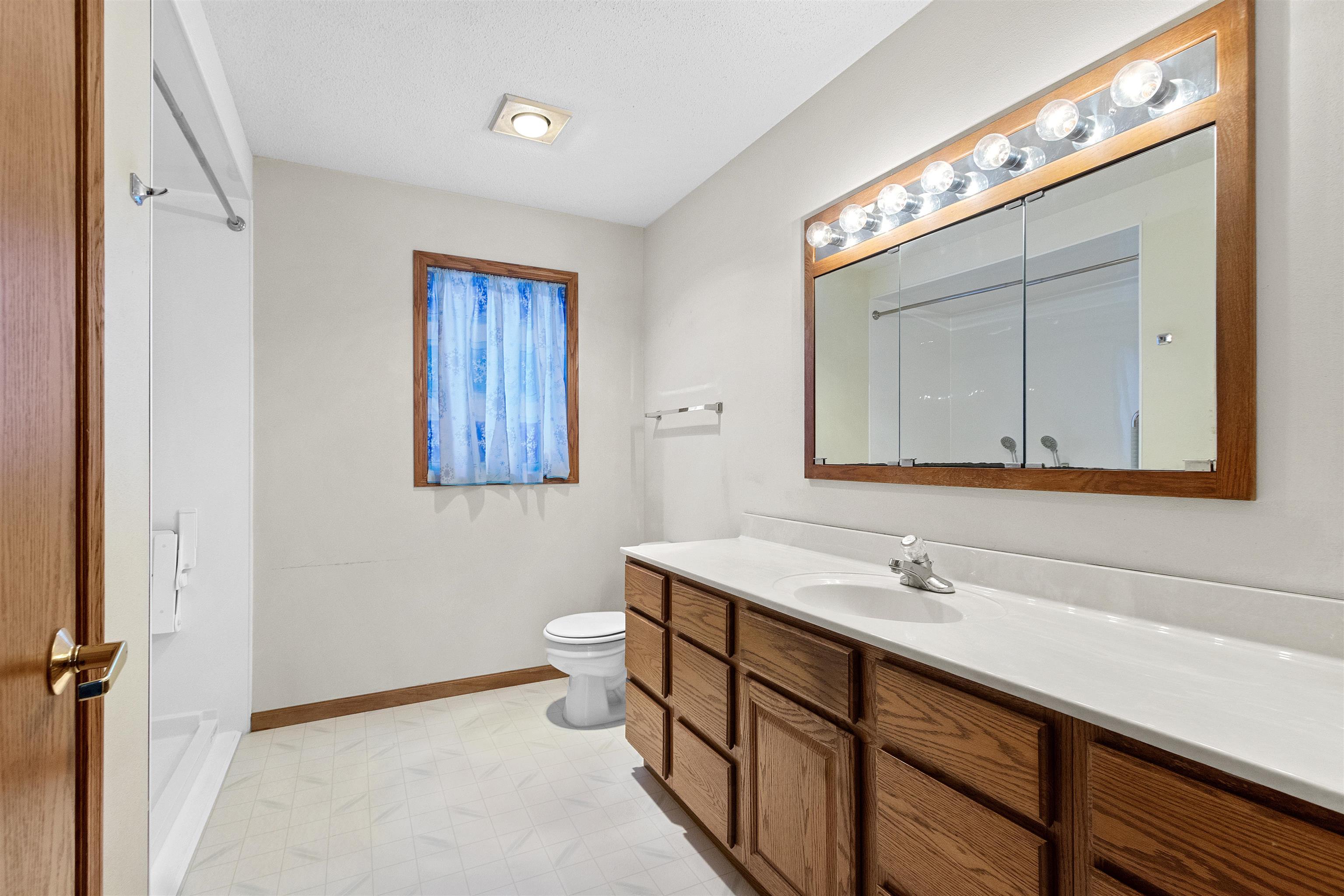 W4770 Ertl Road Menasha, WI 54952 - Photo 19 of 62