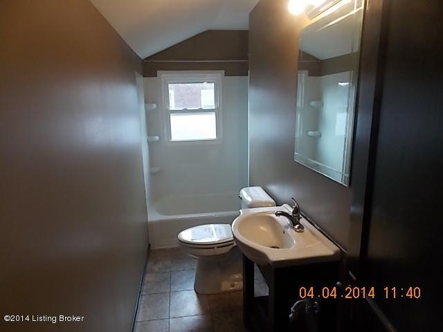 5116 Reed Avenue Louisville, KY 40214 - Photo 6 of 23 DSCN3162