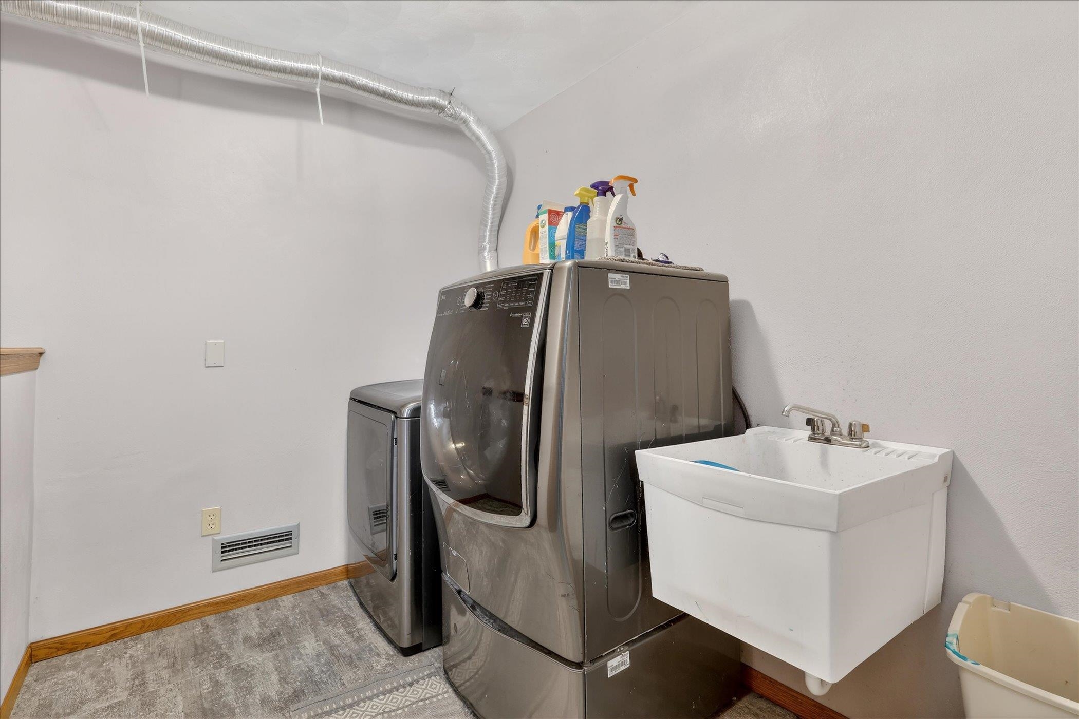 4007 South County Rd K Orfordville, WI 53576 - Photo 46 of 57