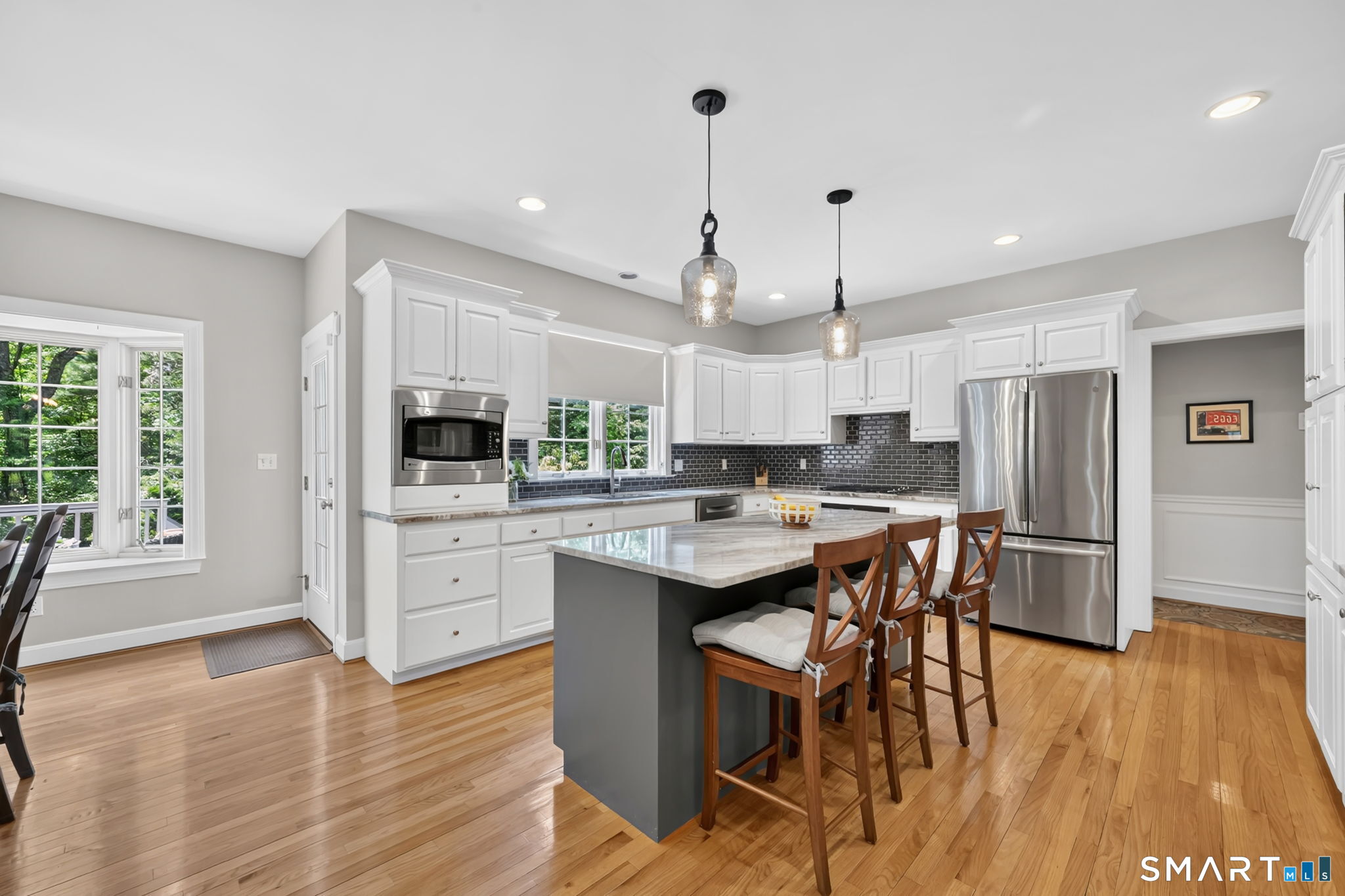 11 Whitman Pond Road Simsbury, CT 06070 - Photo 6 of 40