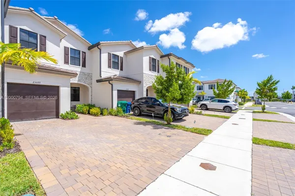 $2,800 | 23077 Southwest 129th Place, Miami, FL 33177