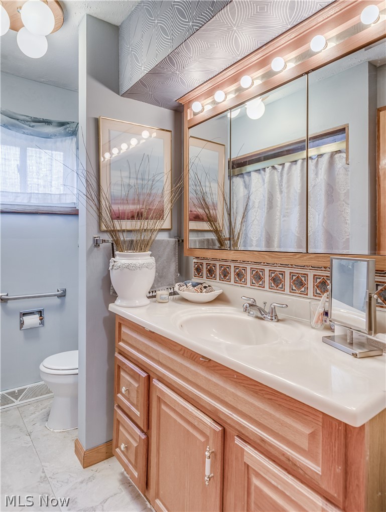 361 Lansing Road Akron, OH 44312 - Photo 17 of 29 Gallery Image 17