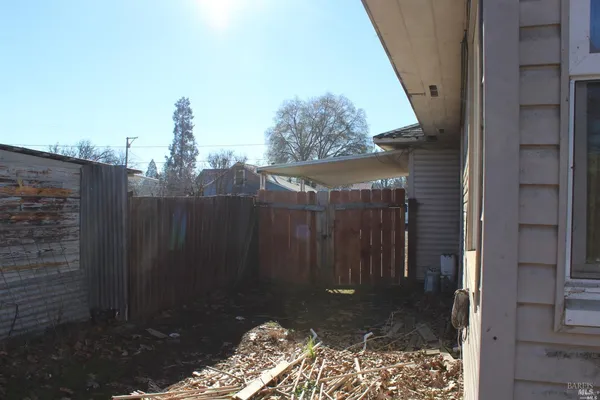 $220,000 | 23740 Greely Street, Covelo, CA 95428