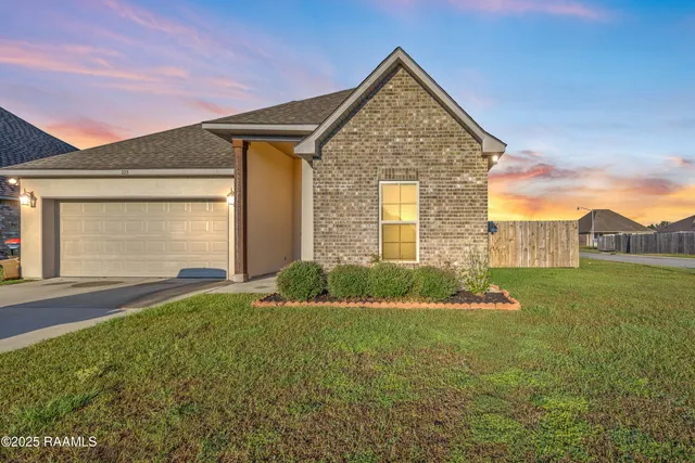 $1,725 | 223 Stanwell Avenue, Duson, LA 70529