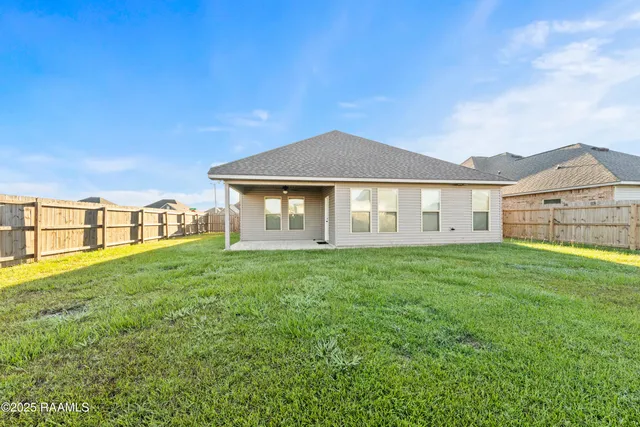 $1,725 | 223 Stanwell Avenue, Duson, LA 70529