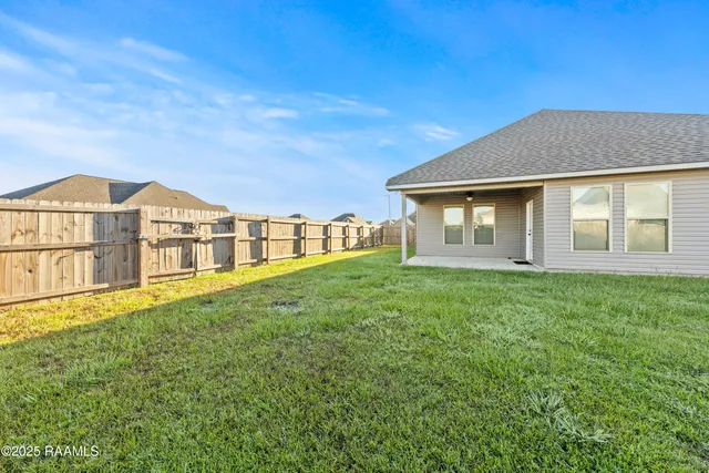 $1,725 | 223 Stanwell Avenue, Duson, LA 70529