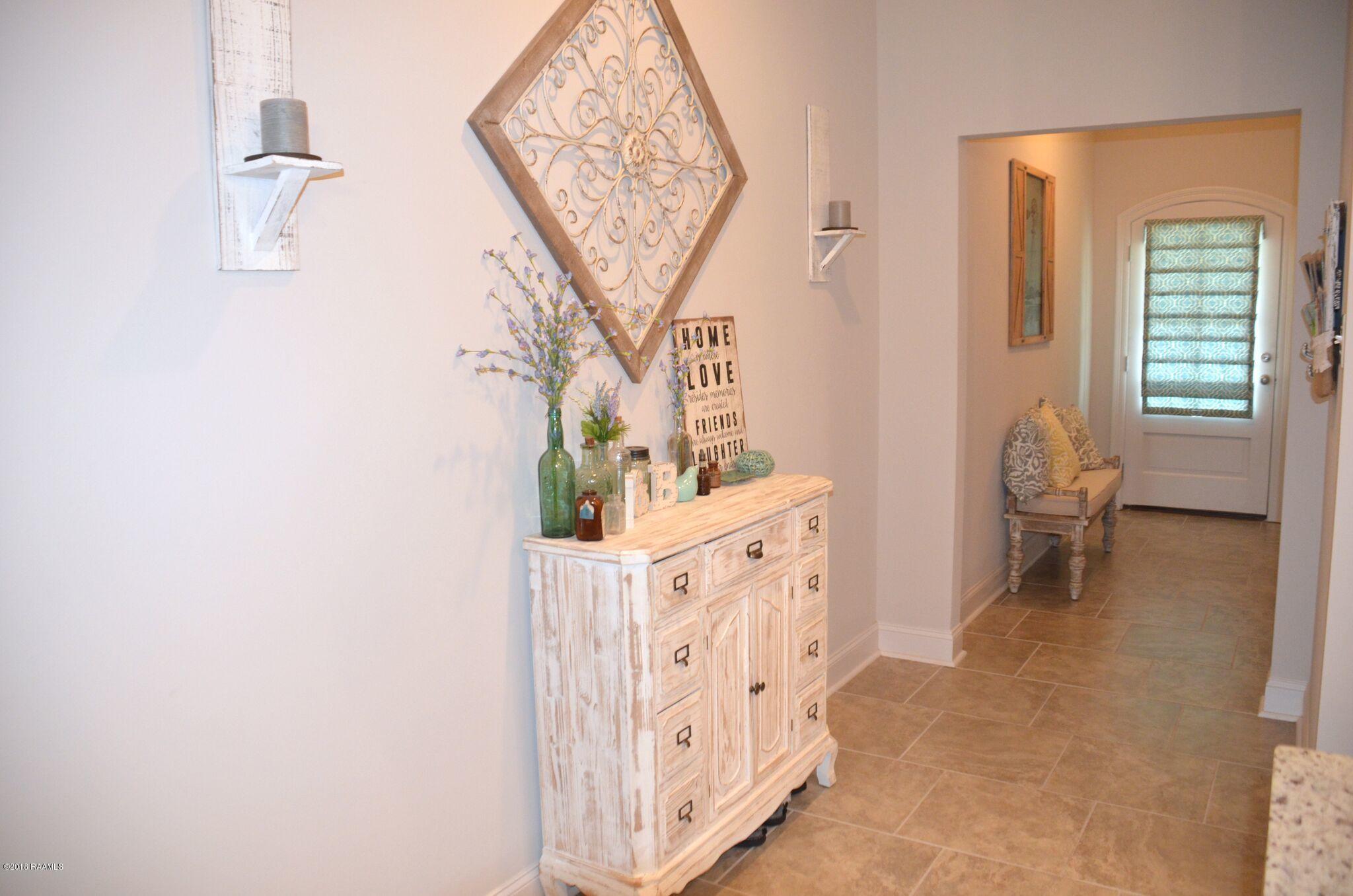 205 Whispering Meadows Road Broussard, LA 70518 - Photo 3 of 18 Whispering17