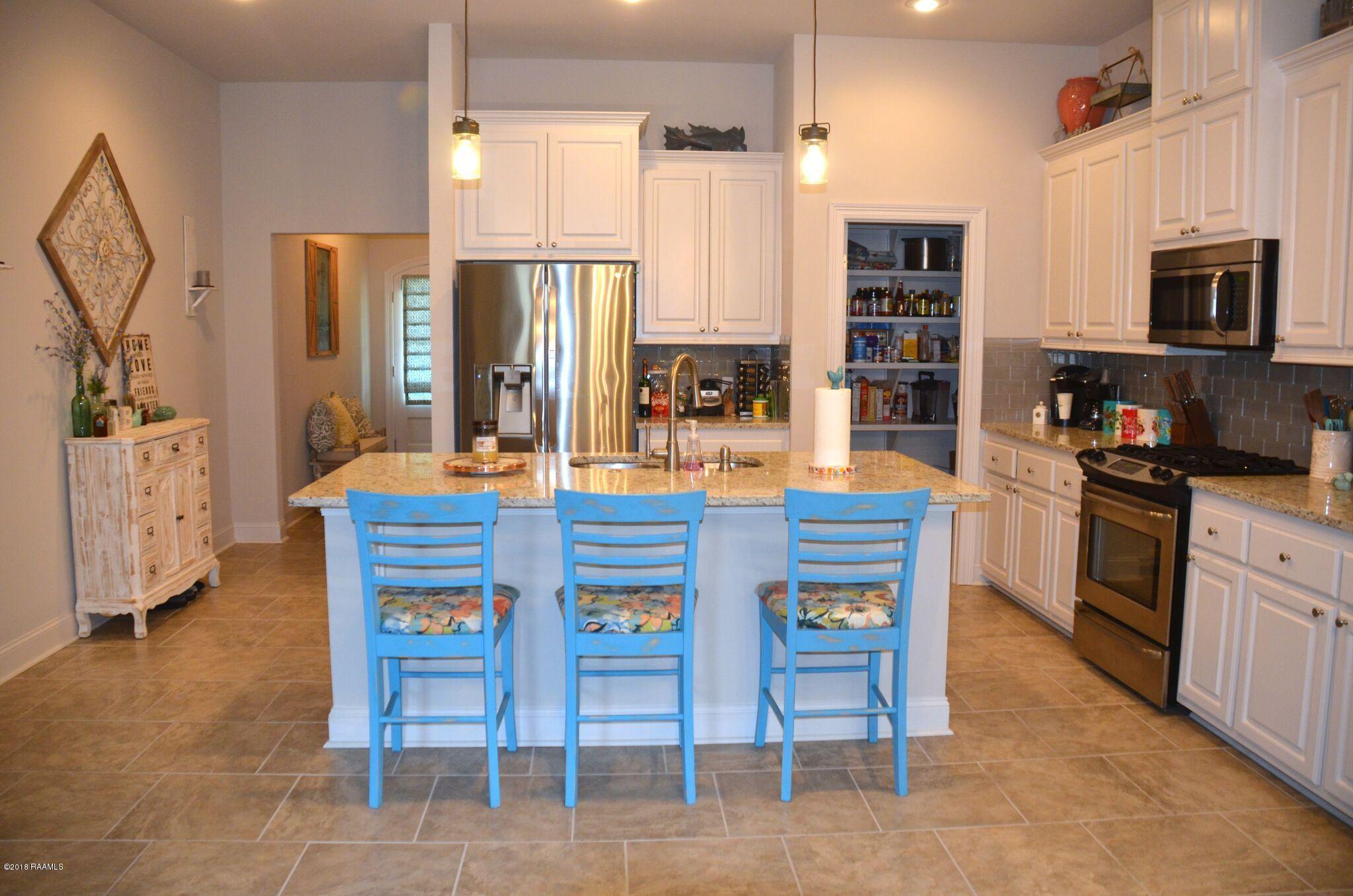 205 Whispering Meadows Road Broussard, LA 70518 - Photo 4 of 18 Whispering15