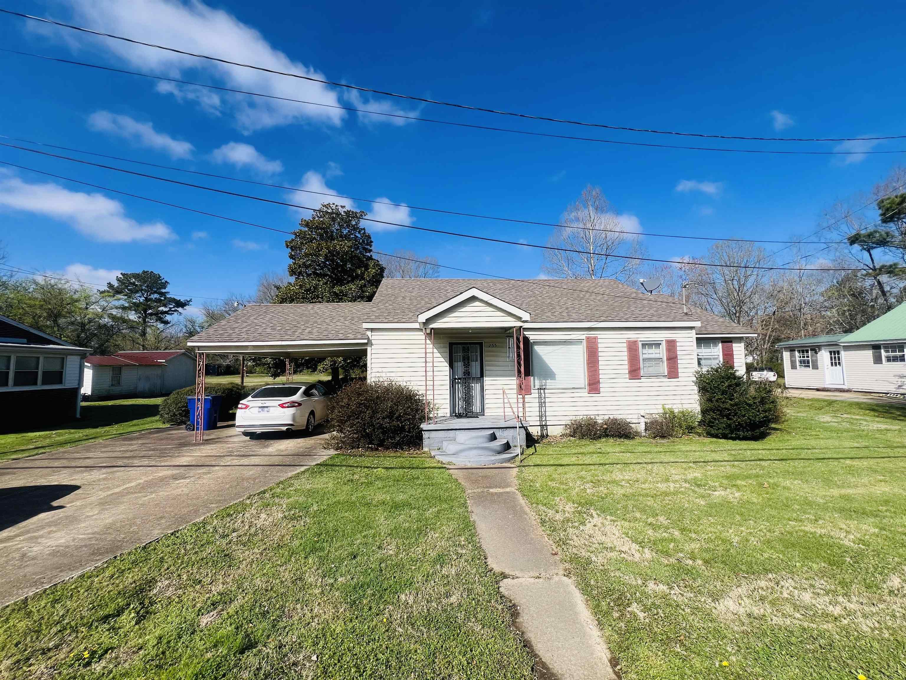 255 North Maple Street Adamsville, TN 38310 - Photo 2 of 17 Gallery Image 2