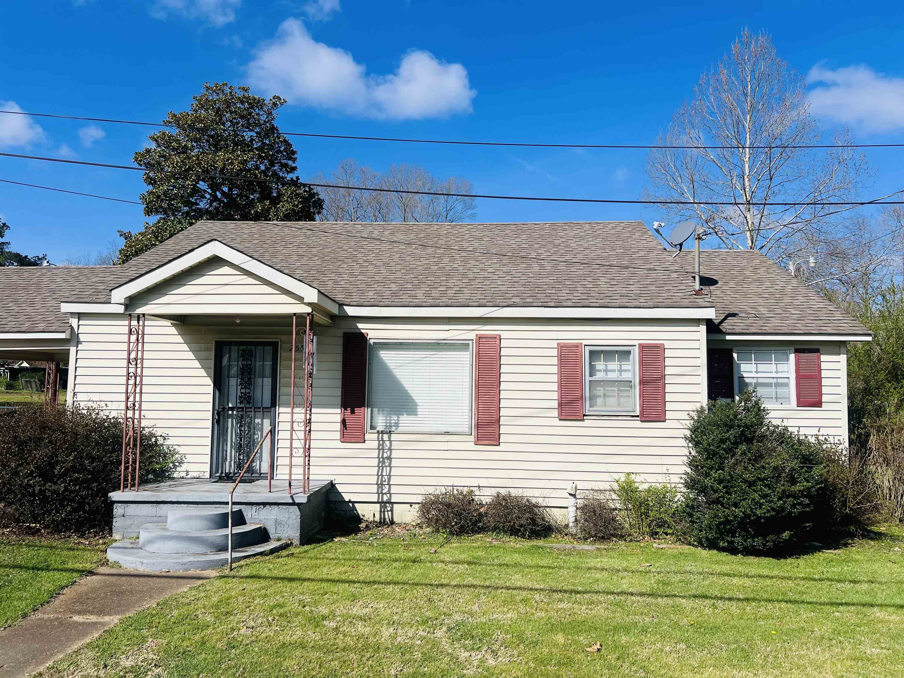 255 North Maple Street Adamsville, TN 38310 - Photo 3 of 17 Gallery Image 3