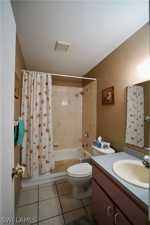 8036 Anhinga Road Fort Myers, FL 33967 - Photo 10 of 28 a bathroom with a sink a toilet and shower