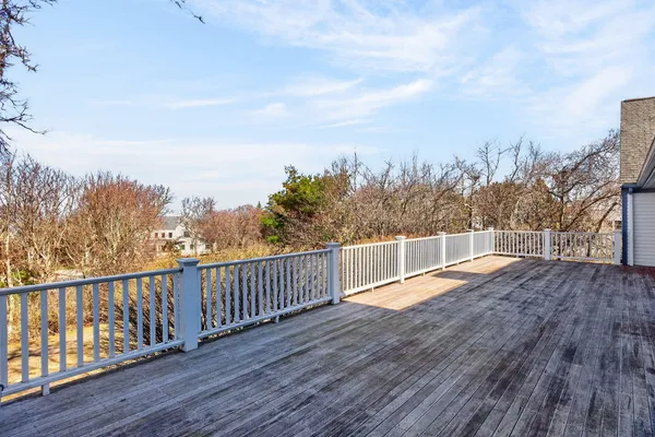 $2,000,000 | 17 Barberry Lane, Brewster, MA 02631